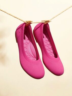 Vivaia Round-Toe Flats (Claire) - Size 40.5 US 9.5/10 - hot pink